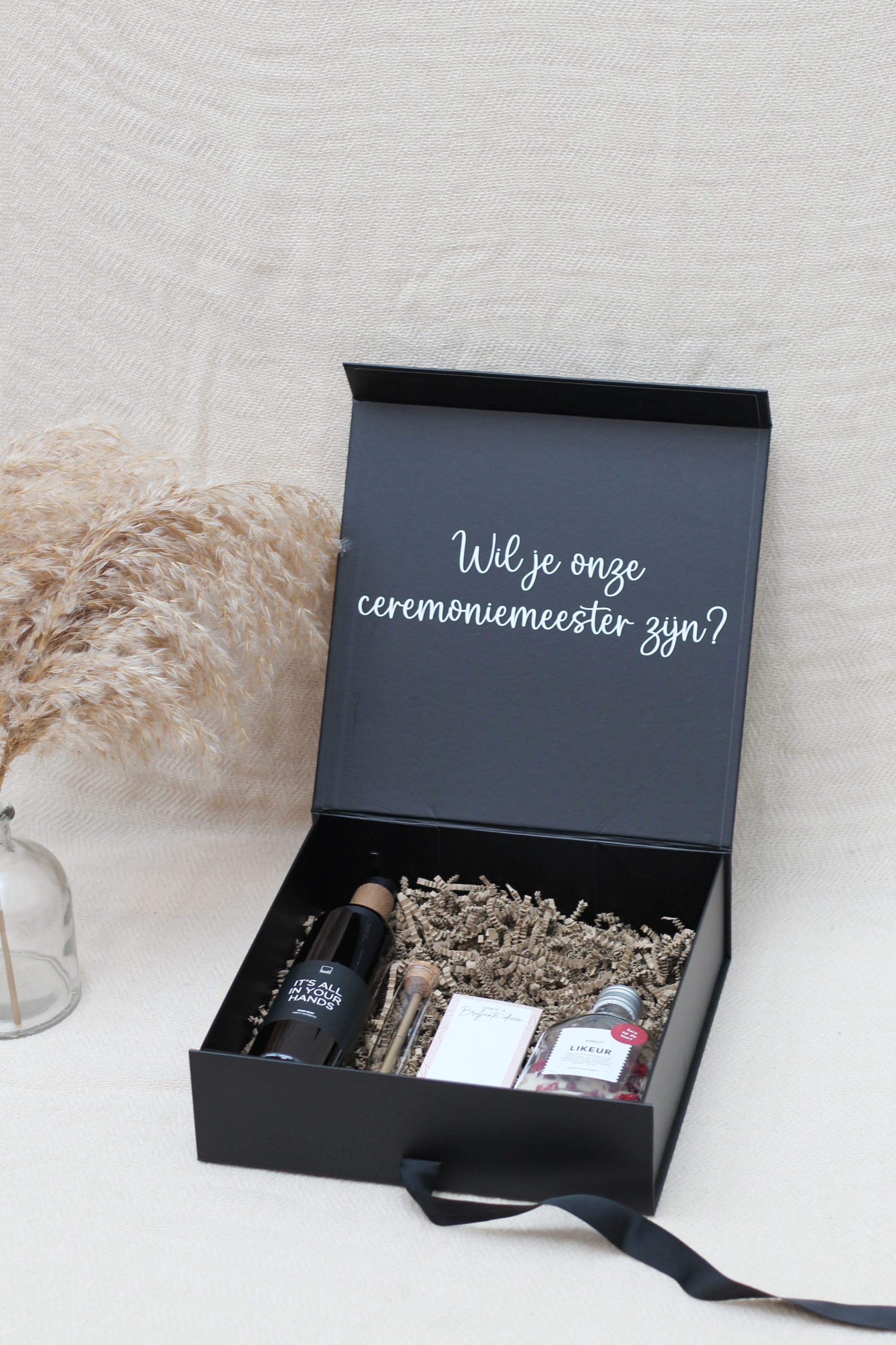 Originele manieren om getuige, ceremoniemeester, ringdrager en bloemenmeisje te vragen